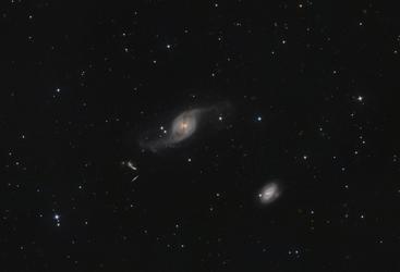 /media/ngc3718-ngc3729-lrgb-bin4.jpg.800x250_q75.jpg